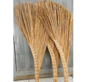 chổi dừa quét sân